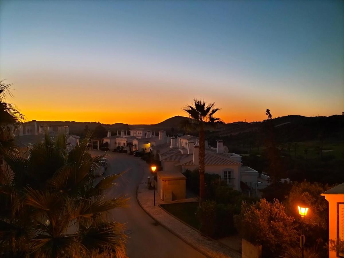 Komfortables Town House In Traumhafter Lage Budens Dış mekan fotoğraf